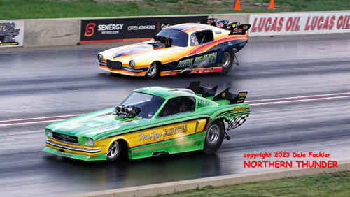 Steve Griboski - 'Mile-High Express' (near lane) vs 
Keith Jackson - 'High Heaven' (far lane)